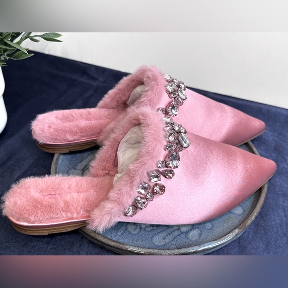ISAAC MIRAHI Pink SATEEN Mules Sz 8 FAUX FUR & RHINESTONES - Picture 13 of 13